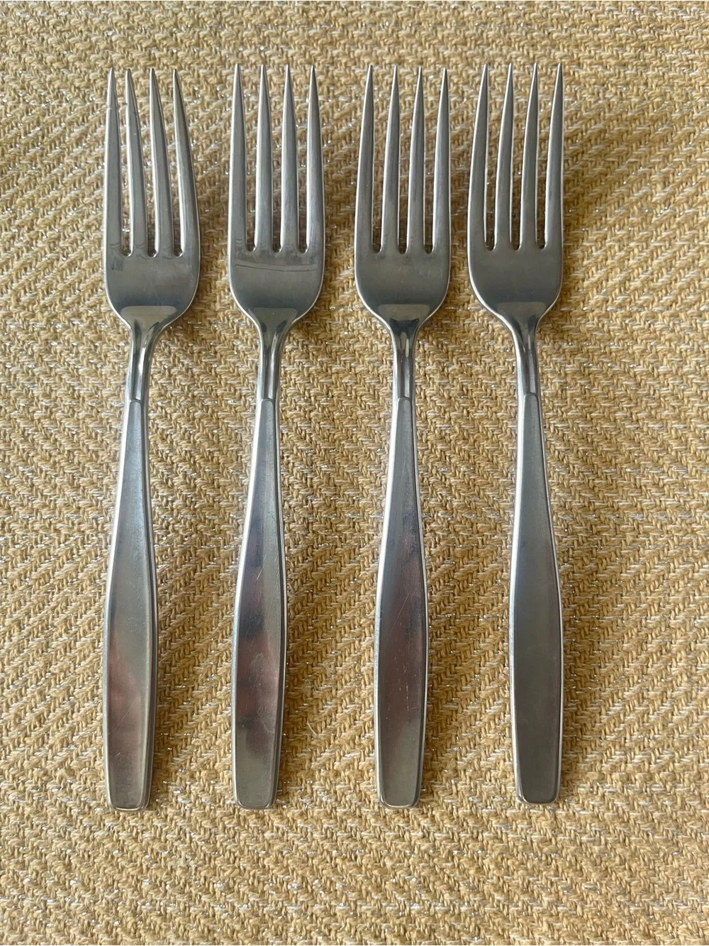 MODERN LIVING Rogers Satin Stainless Silverware Flatwear Dinner Forks (4)